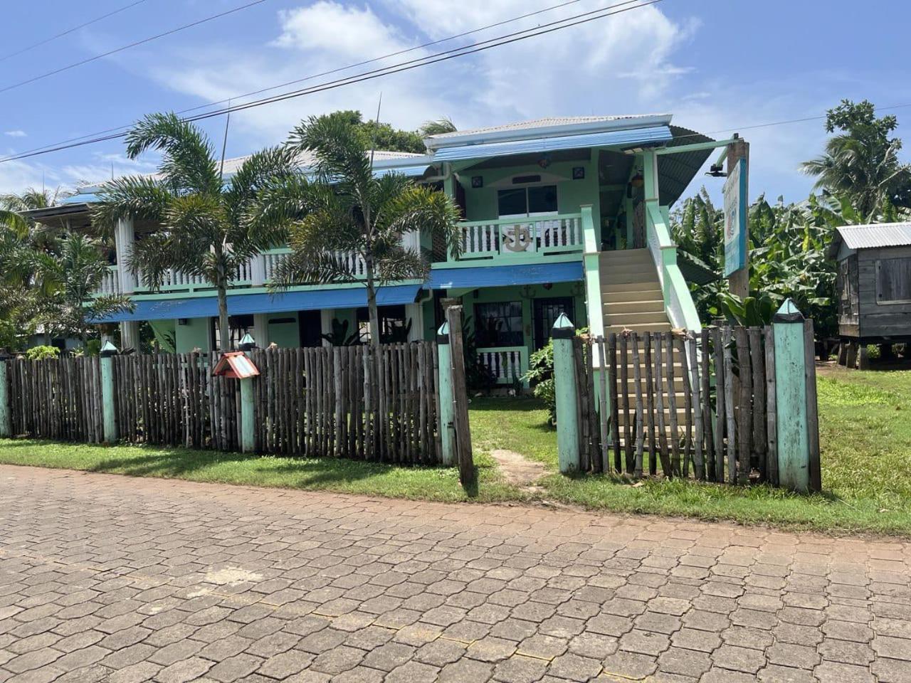 South End Hospedaje Rosa Del Mar & Sweets Cafe المظهر الخارجي الصورة